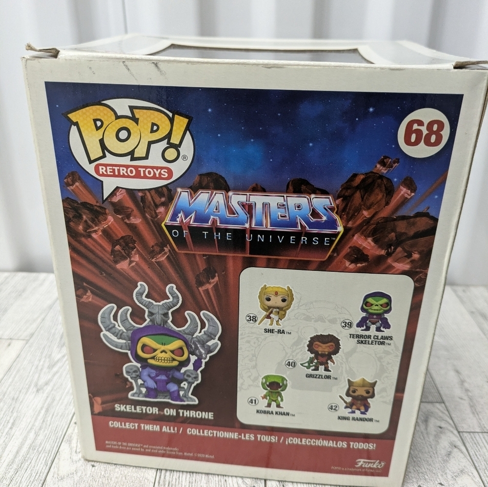Funko Pop! 68 Retro Toys Skeletor on Throne - Purple, Green, Gray - Picture 3 of 6